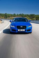 Jaguar XJR575 2017 года (UK)